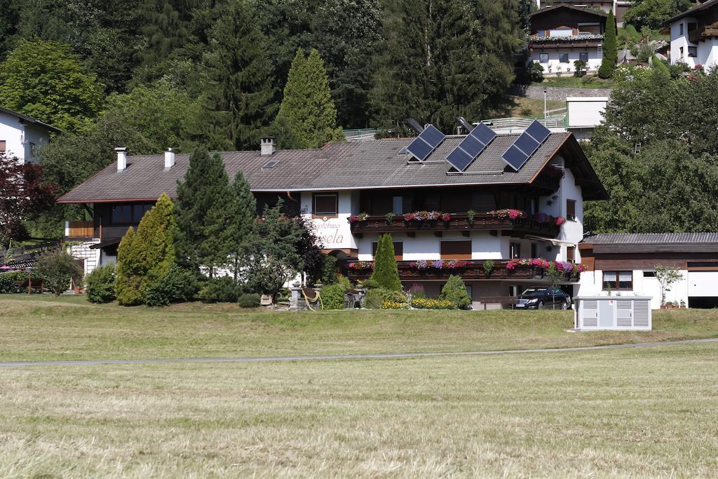 Gastehaus Gisela Hotel Bruck am Ziller Exterior photo